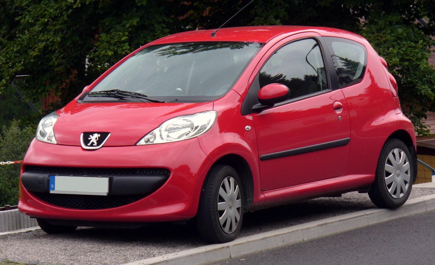 Recenzija Peugeot 107 (2005 - 2014) - prednosti i mane