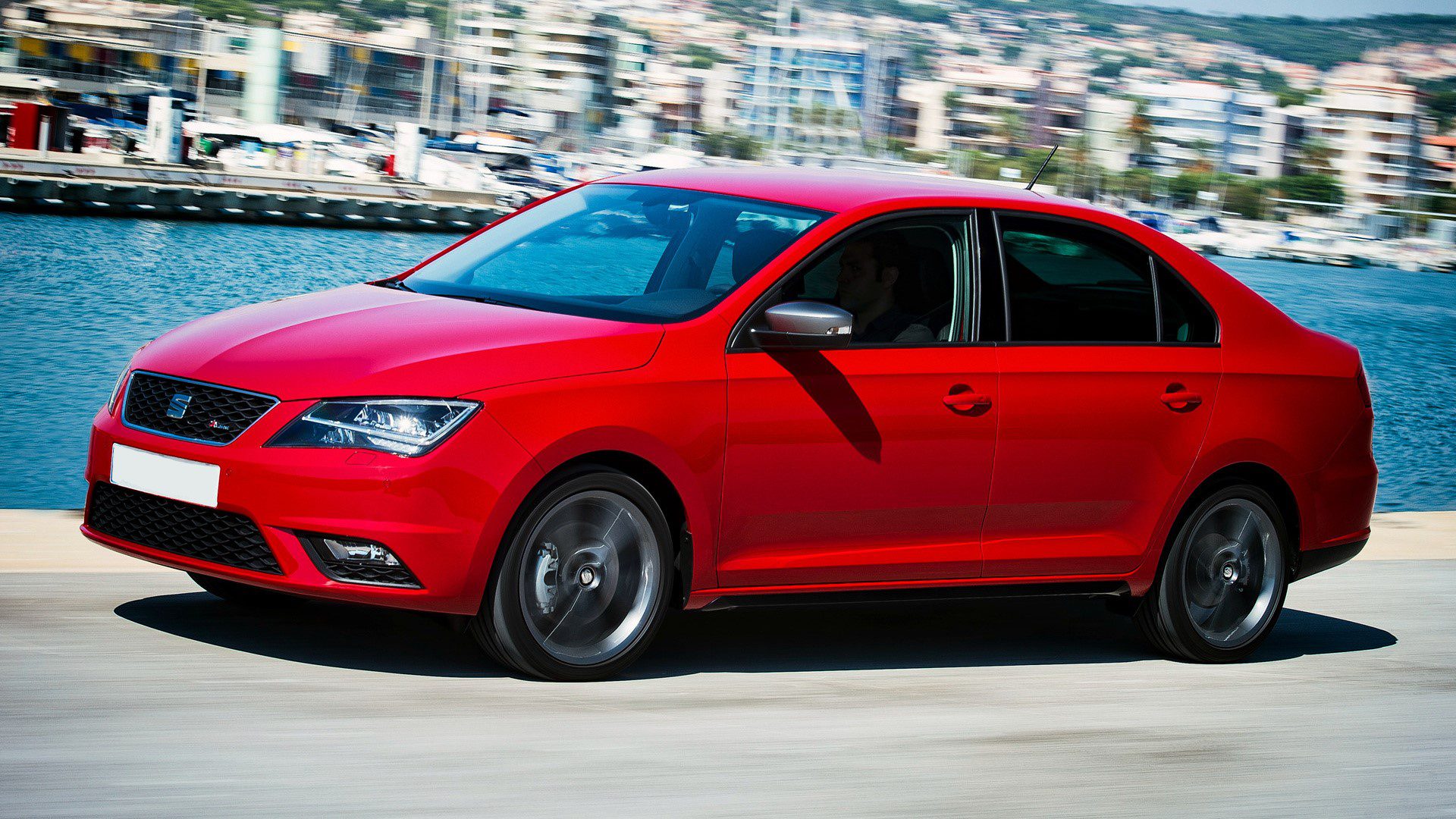 Recenzija SEAT Toledo (2013 - 2022) - prednosti i mane