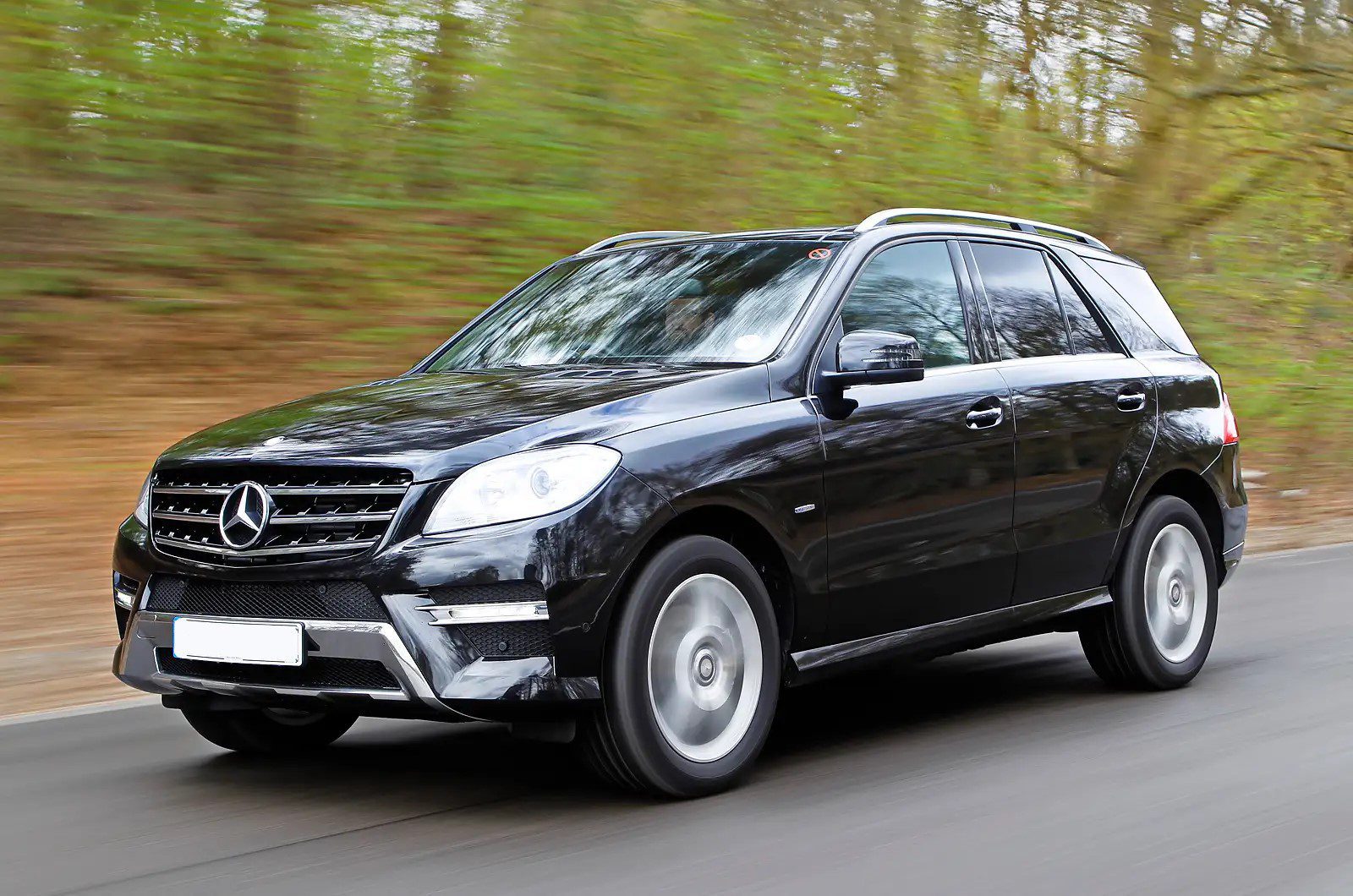 Recenzija Mercedes-Benz ML-Klasa (2012 - 2015) - prednosti i mane