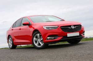 Recenzija Opel Insignia Grand Sport (2017 – 2022) – prednosti i mane