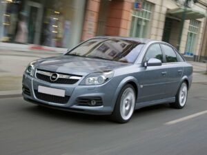 Recenzija Opel Vectra (2002 - 2005) - prednosti i mane