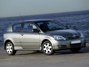 Recenzija Toyota Corolla (2002 - 2006) - prednosti i mane