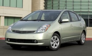 Recenzija Toyota Prius (2004 – 2009) – prednosti i mane