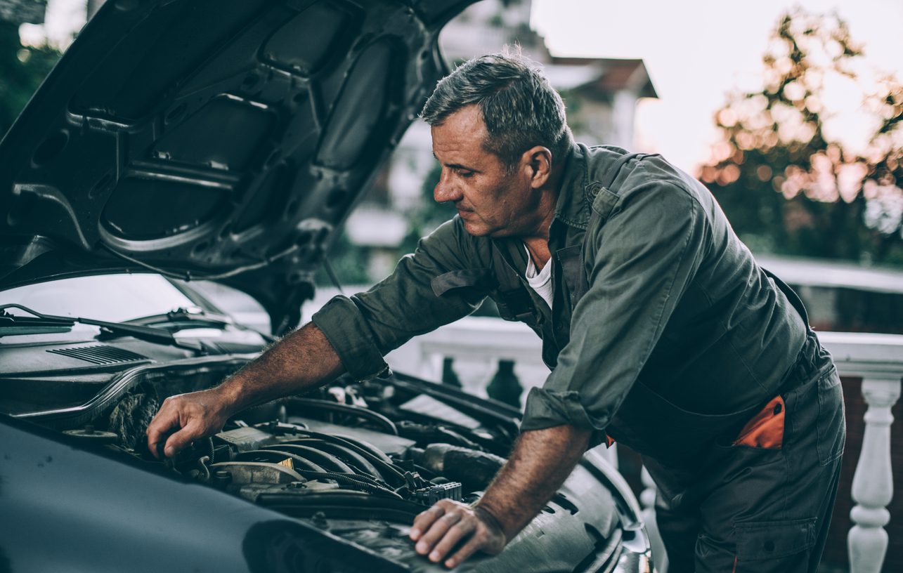 Kako odraditi mali servis na automobilu i uštediti novac