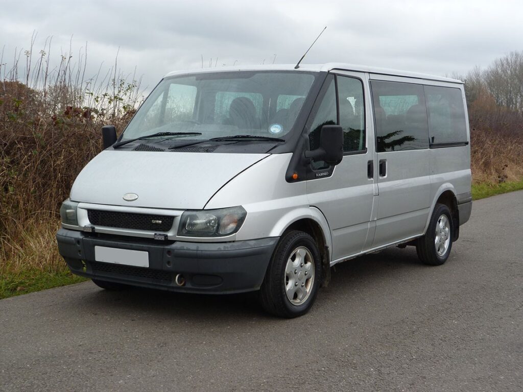 Recenzija Ford Transit (2000-2006) - prednosti i mane