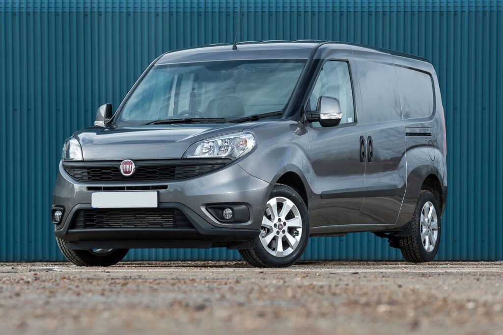 Recenzija Fiat Doblo Cargo (2010-2022) - prednosti i mane