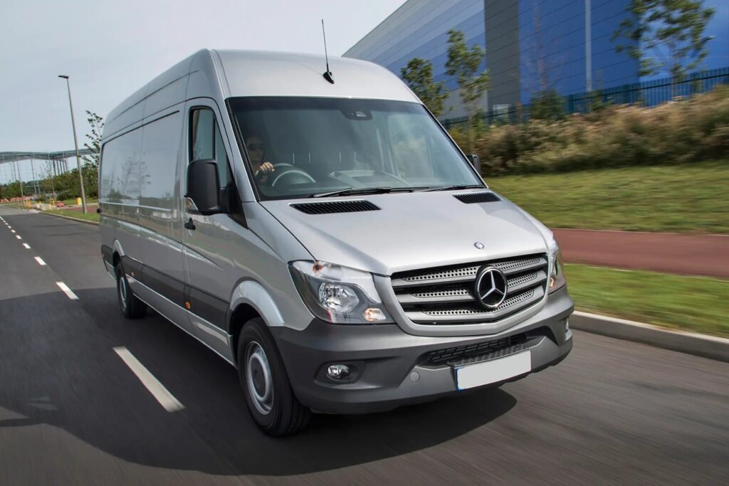 Recenzija Mercedes-Benz Sprinter (2013-2018) - prednosti i mane