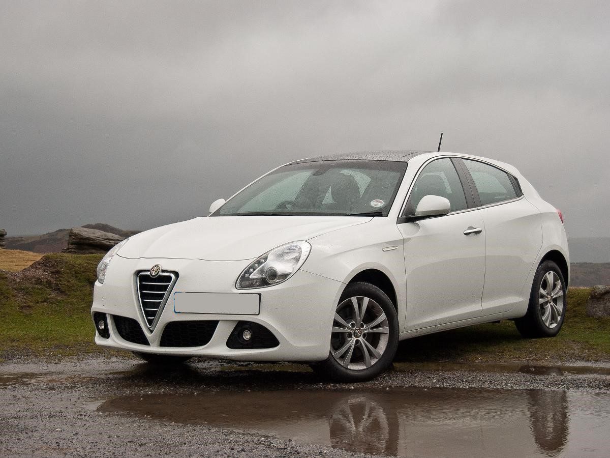 Alfa Romeo Giulietta (2006 - 2011) - propisane količine motornog ulja i servisni intervali