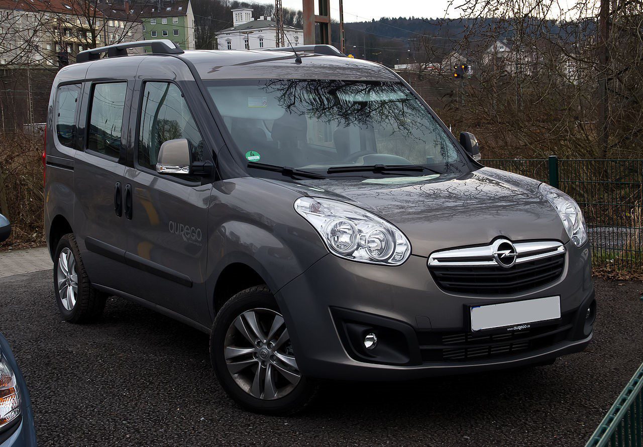 Opel Combo D (2011 – 2018) – propisane količine motornog ulja i servisni intervali