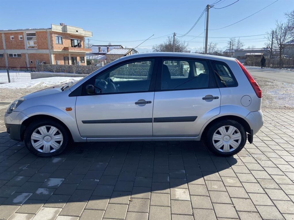 Ford Fiesta 5 (2002 – 2008) – propisane količine motornog ulja