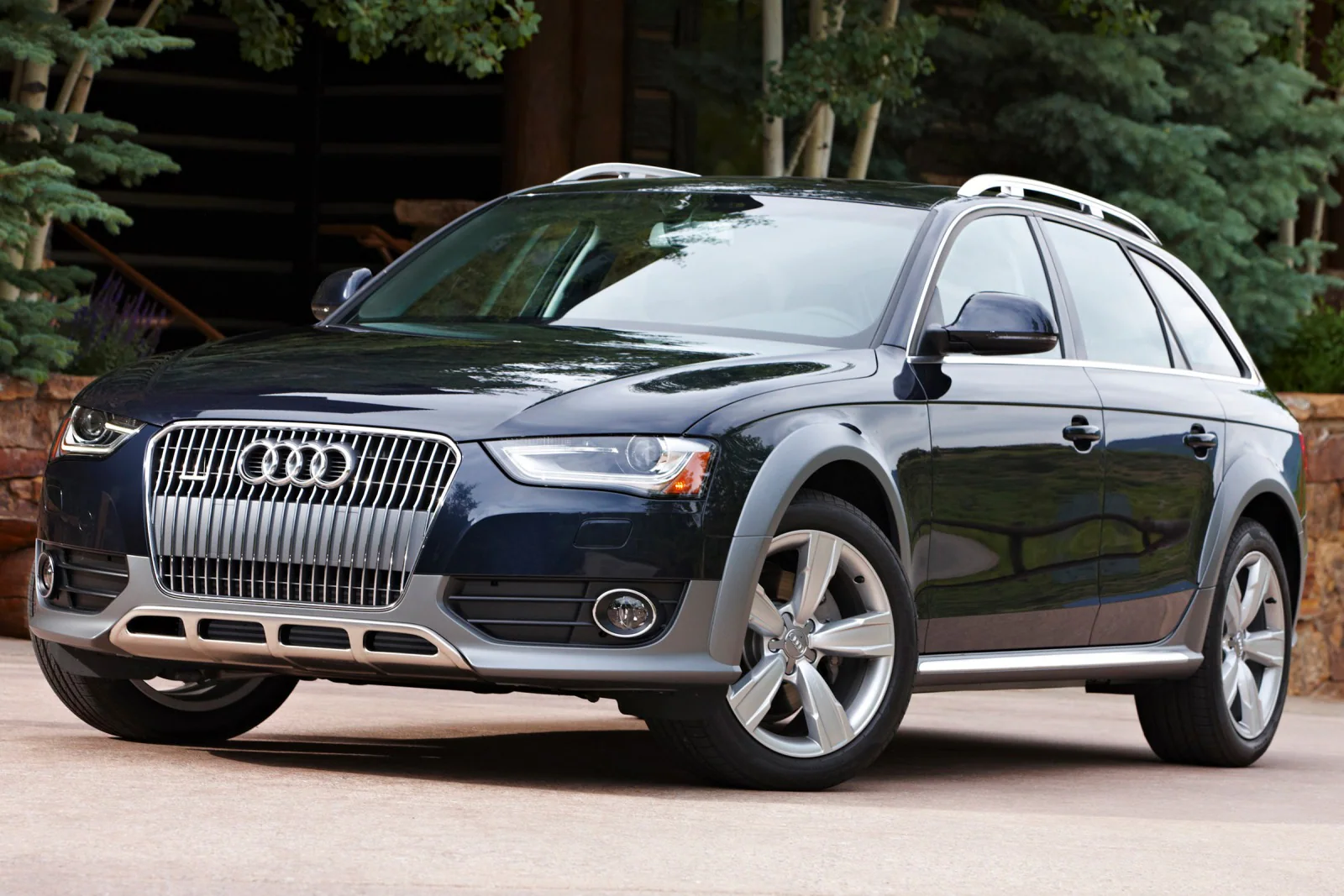 Audi A4 Allroad (2009 – 2016) – propisane količine motornog ulja i servisni intervali