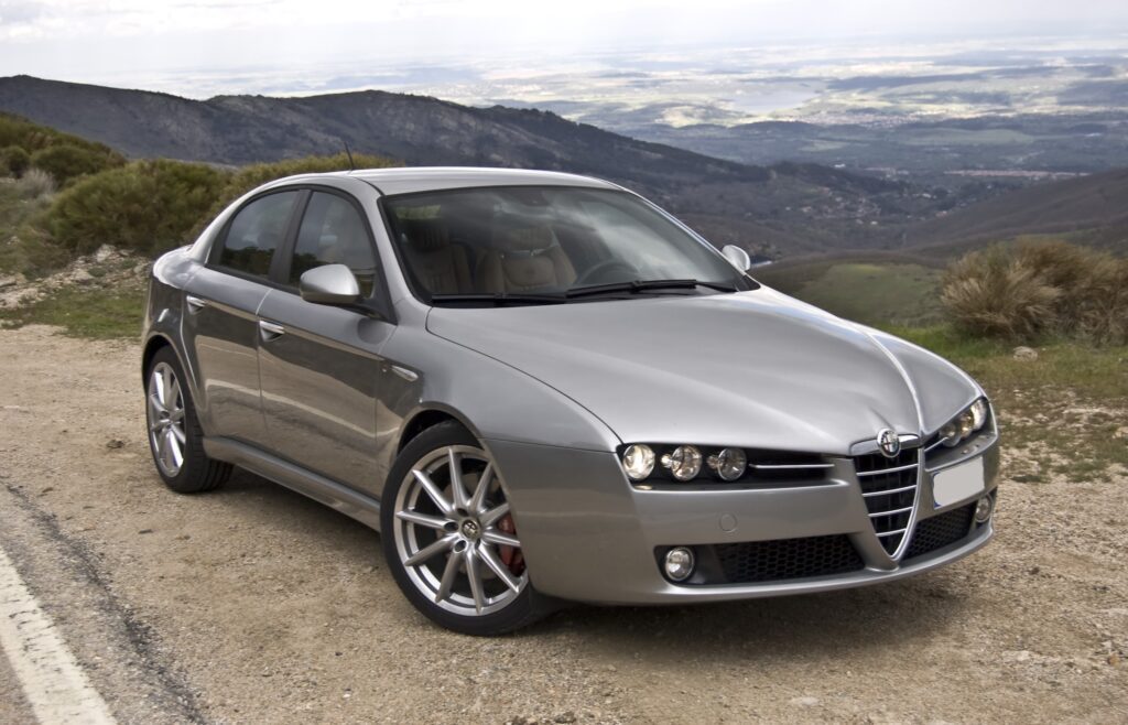 Alfa Romeo 159 (2005 - 2011) - propisane količine motornog ulja i servisni intervali