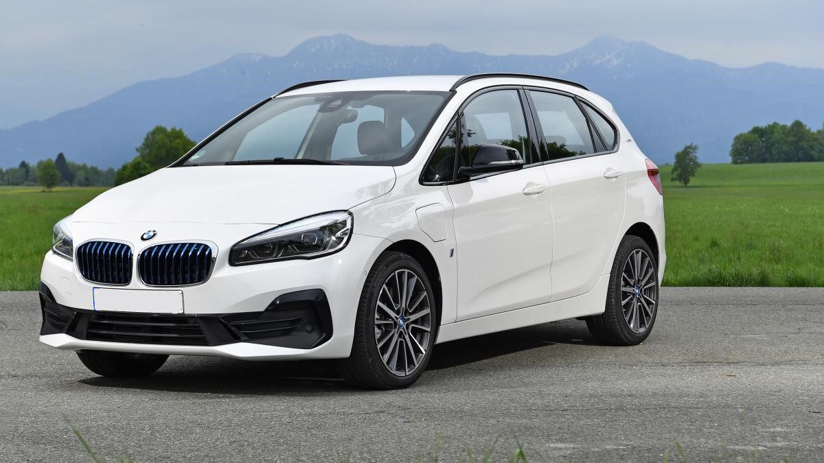 BMW serije 2 F46 (2015 – 2023) – propisane količine motornog ulja i servisni intervali