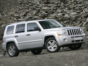Jeep Patriot (2007 – 2012) – propisane količine motornog ulja