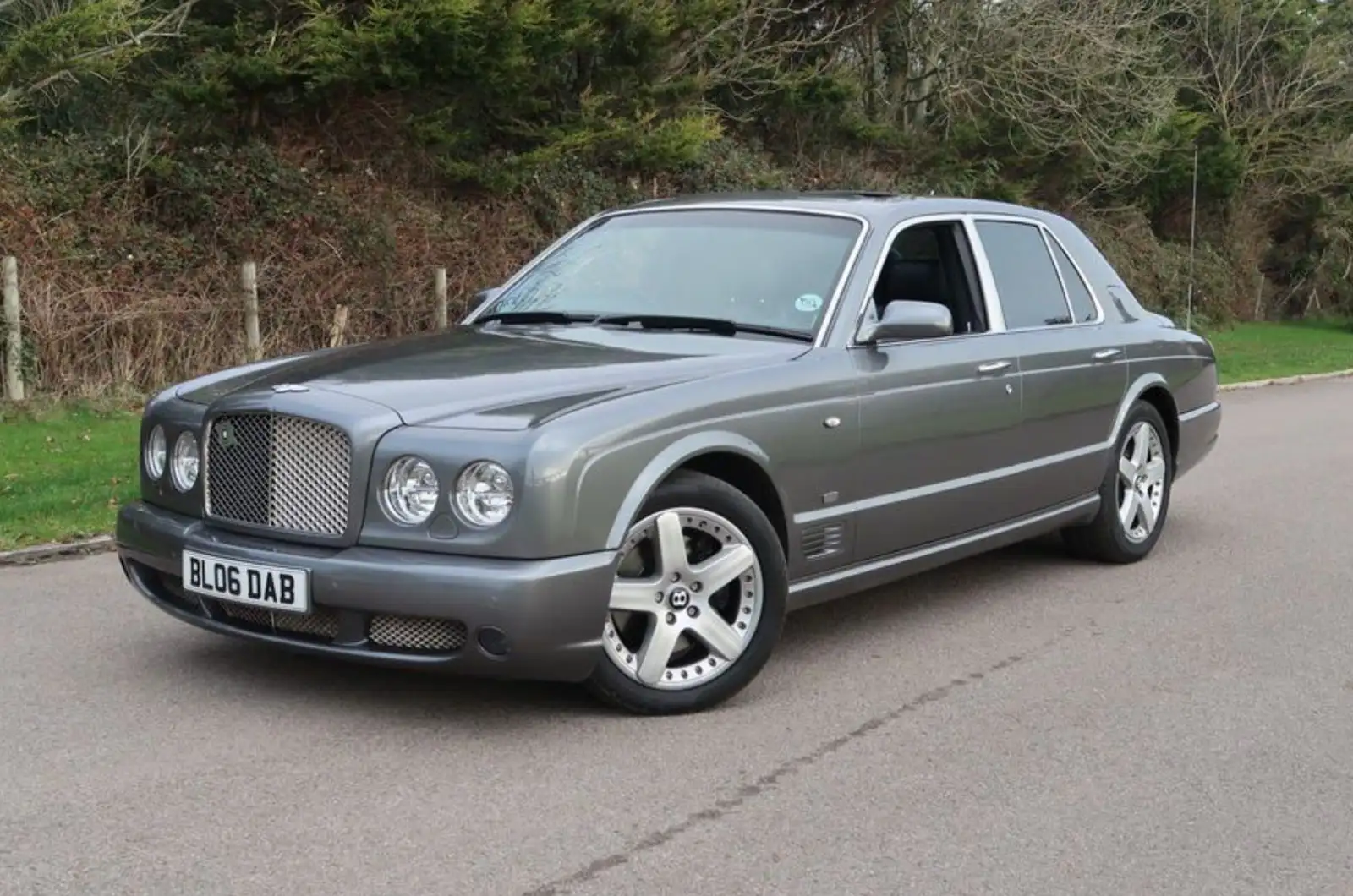 Bentley Arnage (1998 – 2006) – propisana vrsta motornog ulja