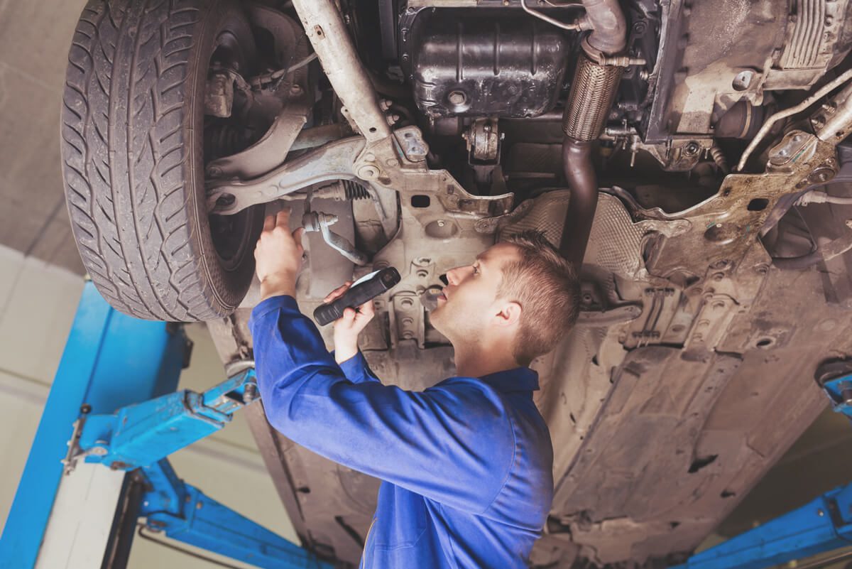 Buka kucanja prilikom vožnje na suvozačkoj strani automobila