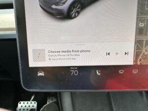 Tesla "Choose Media Source" poruka, šta uraditi ?