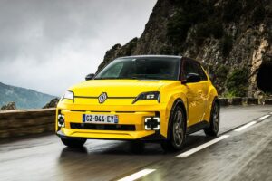 Recenzija Renault 5 E-Tech 2025